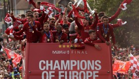 基耶萨利物浦奋斗史：英超伤病挑战中的速度与突破