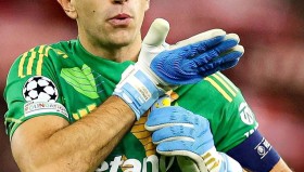 自废武功！森林上赛季英超第7新赛季1胜，炒努诺换澳波联赛杯出局